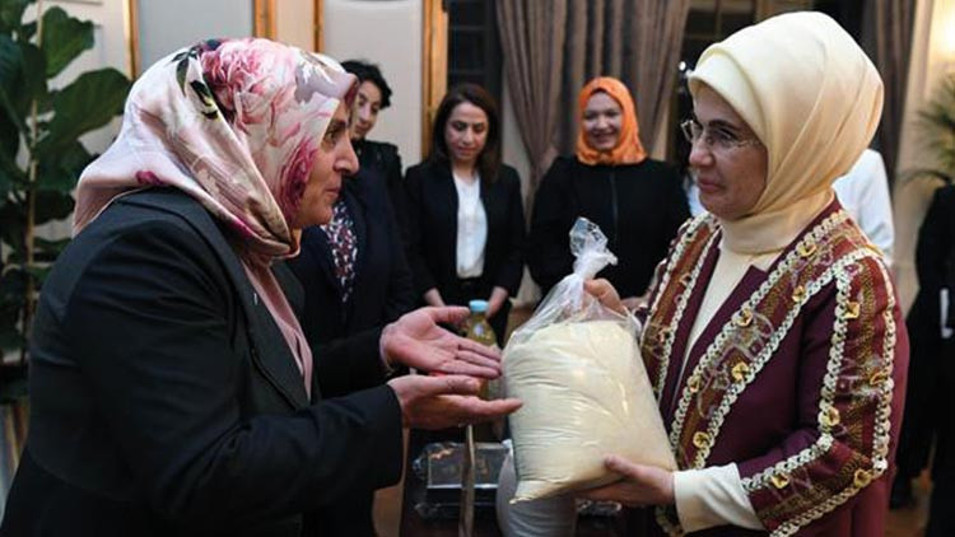 Emine Erdoğan, kadın girişimcilerle buluştu: Sizler göğsümüzde taşıdığımız gurursunuz