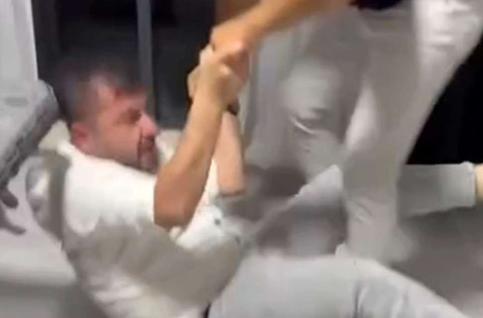 CHPli milletvekili Ahmet Baran Yazgan hakkında taciz ve darp iddiası: Genel Merkeze çağrıldı