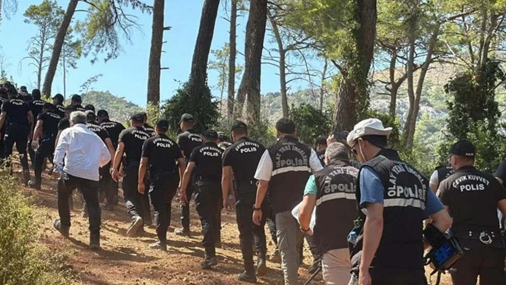 Cumhurbaşkanı Erdoğana suikast timinde yer alan FETÖ mensubunun ablası tutuklandı