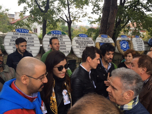 Levent Kırca cenaze töreni kimler yoktu ki! - Resim: 1